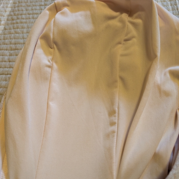 Thread & Supply Cream Top - Picture 9 of 10